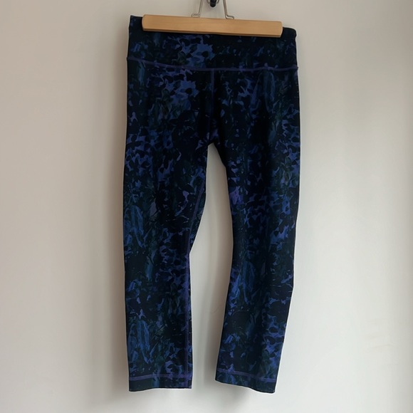 Lululemon Wunder Under crop leggings - Picture 3 of 3